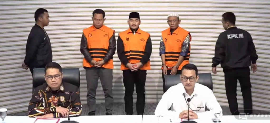 Bupati Bekasi dan Ayahnya Dijerat KPK dalam Ijon Proyek