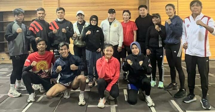 Manajer kickboxing Rosi Nurasjati berangkat secara mandiri akibat persoalan administratif dengan WAKO