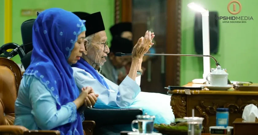 Syekh Muchtarulloh Tegakkan Kemandirian Sosial Pesantren
