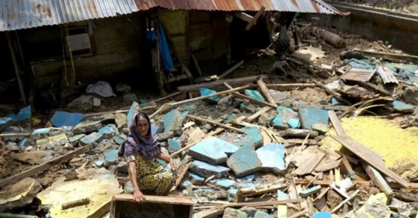 Banjir Bone Bolango Picu Longsor, Satu Rumah Hancur