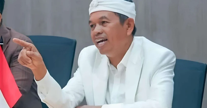 Dedi Mulyadi Tanggapi Kasus Guru SMKN 2 Garut Potong Rambut Siswi