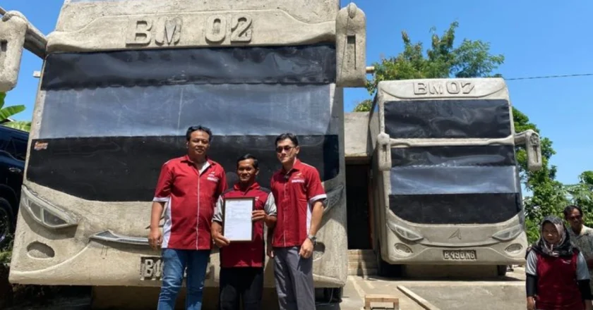PO Agra Mas Dukung Rumah Bus Double Decker di Wonogiri