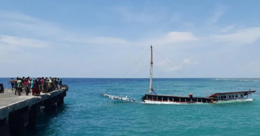 Dua Awak KM Mitra Jaya Hilang Usai Kapal Karam di Tanjung Api